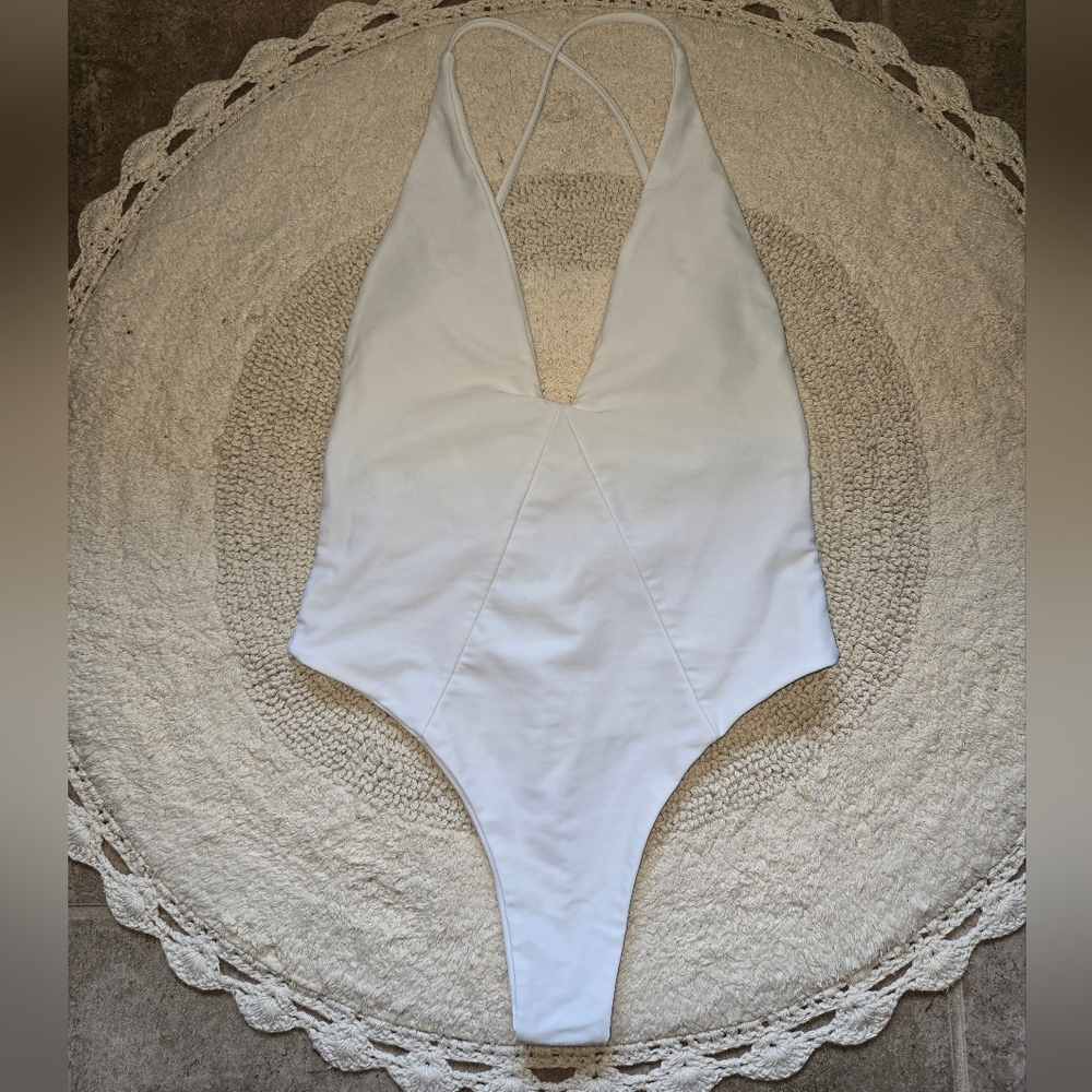 🌟NWOT ZAFUL WHITE ONE PIECE BIKINI SIZE SMALL